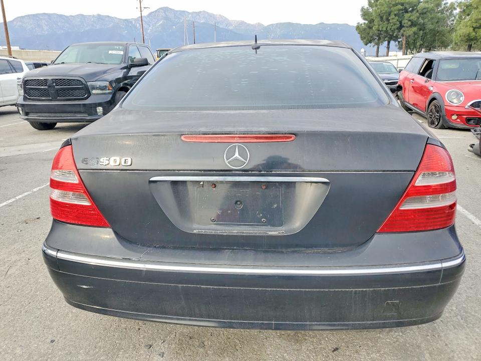 76397985 :رقم المزاد ، WDBUF70J75A706030 vin ، 2005 Mercedes-benz E مزاد بيع