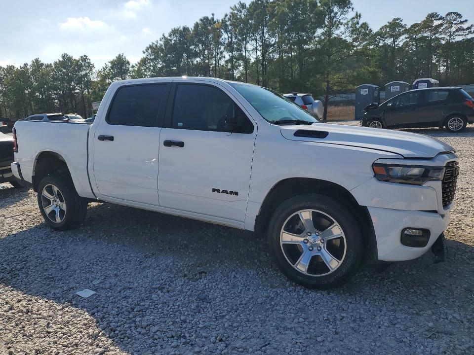 Продажа на аукционе авто 2025 Ram 1500, vin: 1C6RREGG7SN706988, номер лота: 77110735
