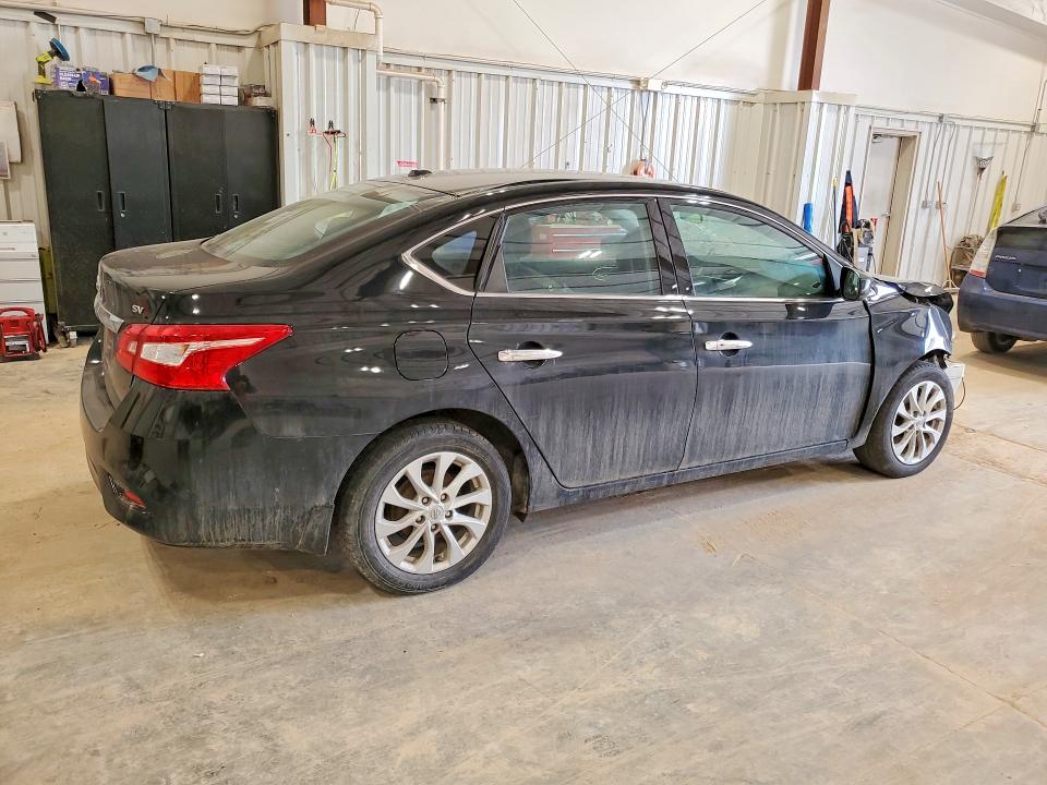 Продаж на аукціоні авто 2018 Nissan Sentra, vin: 3N1AB7AP3JY271454, номер лоту: 79379315