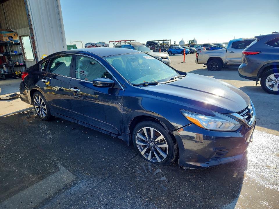 2016 Nissan Altima მანქანა იყიდება აუქციონზე, vin: 1N4AL3AP7GC143986, აუქციონის ნომერი: 75797305