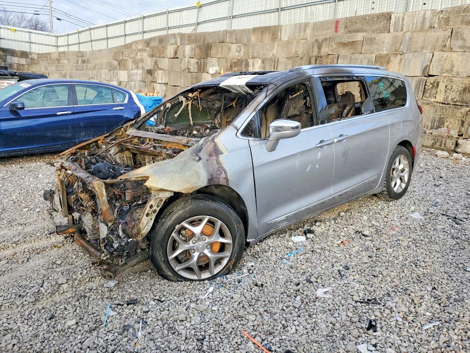 77688415 :رقم المزاد ، 2C4RC1GG5JR170871 vin ، 2018 Chrysler Pacifica مزاد بيع