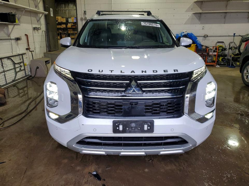Продаж на аукціоні авто 2022 Mitsubishi Outlander, vin: JA4J4VA87NZ026392, номер лоту: 75190215