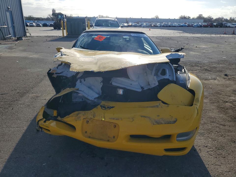 77886705 :رقم المزاد ، 1G1YY32G825117864 vin ، 2002 Chevrolet Corvette مزاد بيع