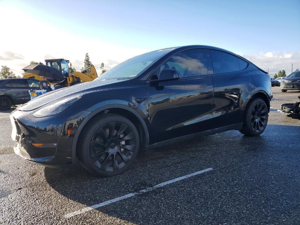 Продажа на аукционе авто 2023 Tesla Model Y, vin: 7SAYGDEE7PF796738, номер лота: 77868975
