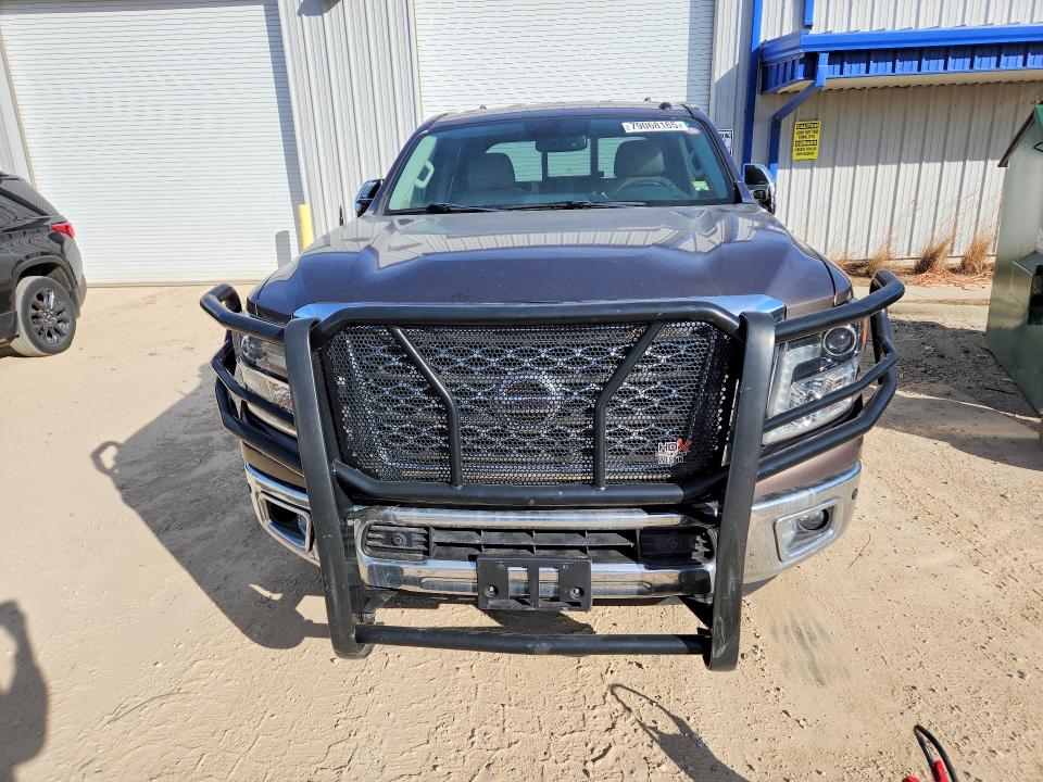 79068165 :رقم المزاد ، 1N6BA1F4XGN512865 vin ، 2016 Nissan Titan Xd مزاد بيع