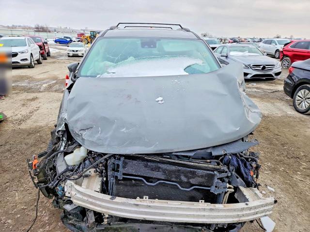 76127325 :رقم المزاد ، 2C4RC1BG2MR588798 vin ، 2021 Chrysler Pacifica مزاد بيع
