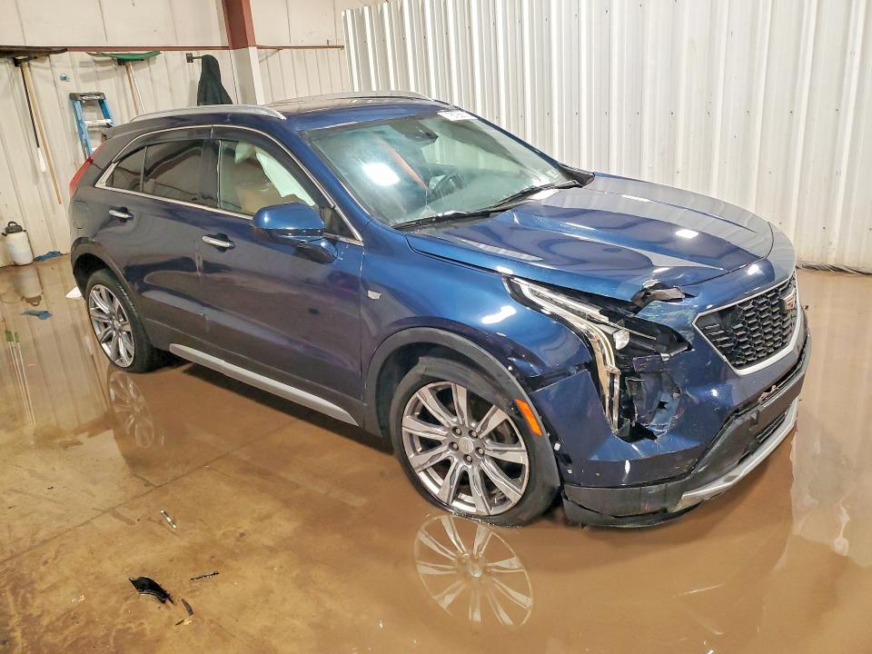76726615 :رقم المزاد ، 1GYFZDR42KF113701 vin ، 2019 Cadillac Xt4 مزاد بيع