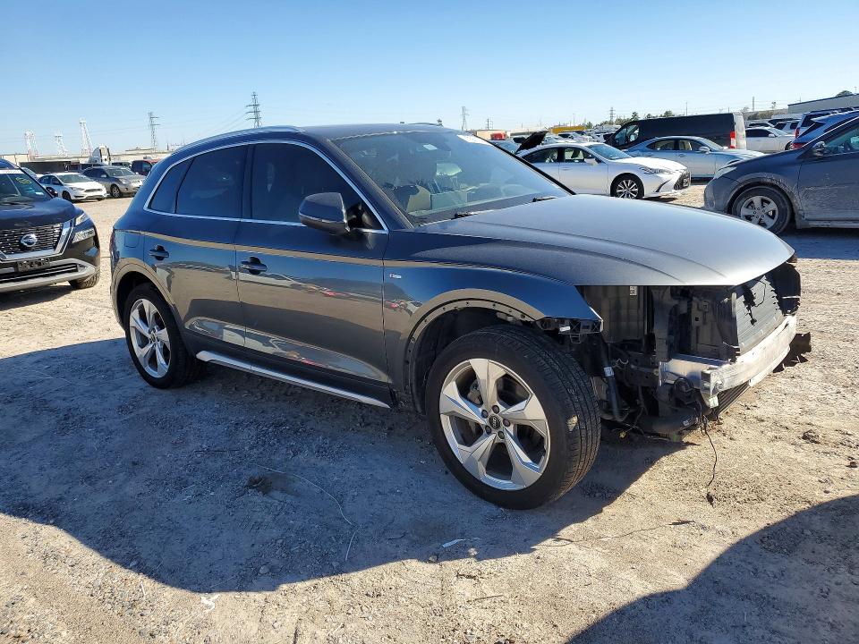 75677655 :رقم المزاد ، WA1EAAFY5N2139357 vin ، 2022 Audi Q5 مزاد بيع