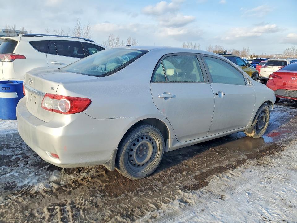 77465455 :رقم المزاد ، 2T1BU4EE5BC565829 vin ، 2011 Toyota Corolla مزاد بيع