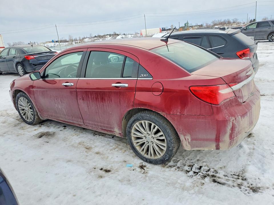 77361335 :رقم المزاد ، 1C3CCBCG8DN667372 vin ، 2013 Chrysler 200 مزاد بيع