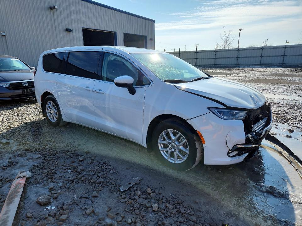 Продажа на аукционе авто 2023 Chrysler Pacifica, vin: 2C4RC1BG9PR526898, номер лота: 77571625