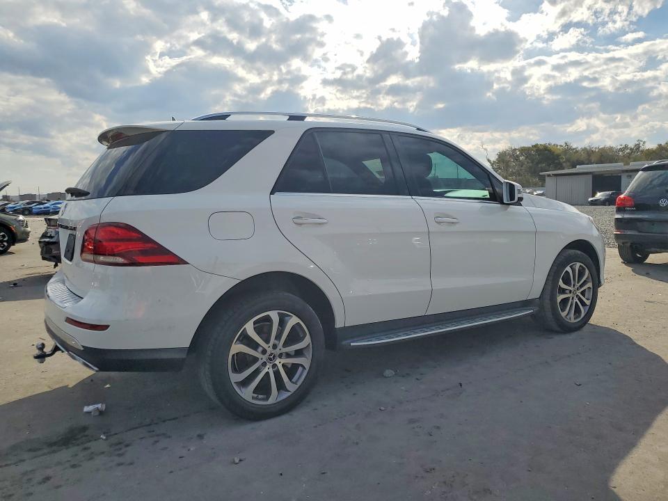 Продажа на аукционе авто 2018 Mercedes-benz Gle, vin: 4JGDA5JB9JB052742, номер лота: 79257915