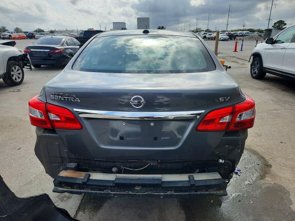 77761355 :رقم المزاد ، 3N1AB7AP8JL638135 vin ، 2018 Nissan Sentra مزاد بيع
