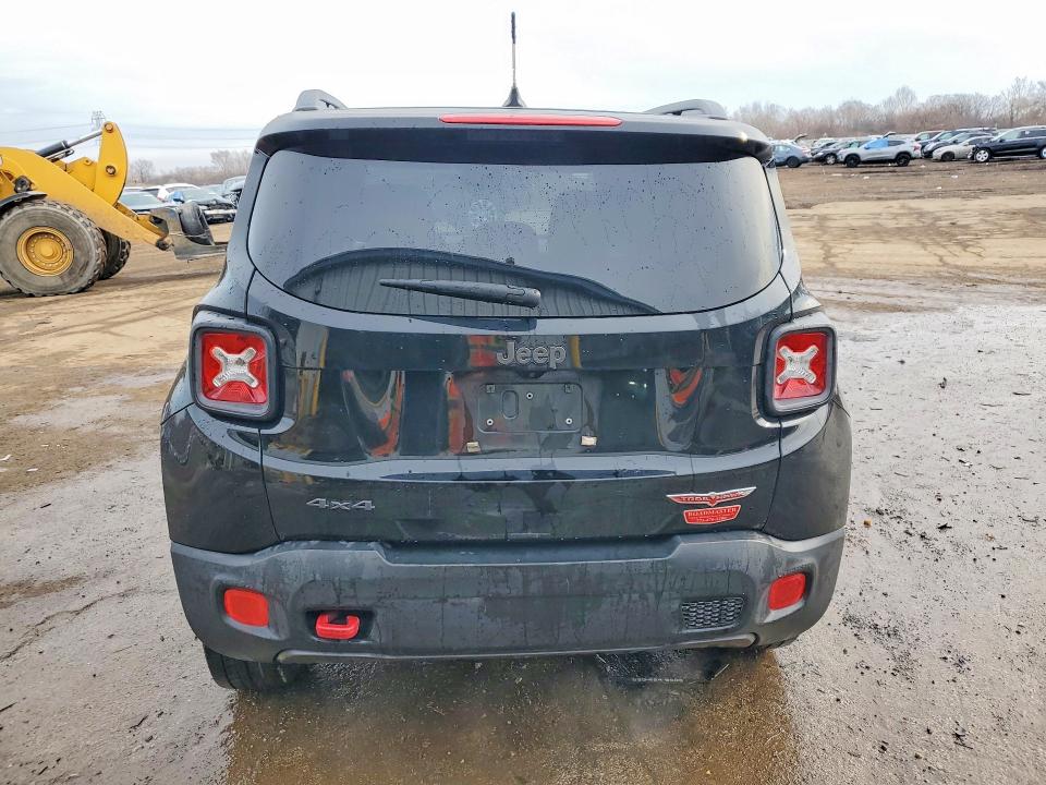 77925605 :رقم المزاد ، ZACCJBCT7GPD28614 vin ، 2016 Jeep Renegade مزاد بيع