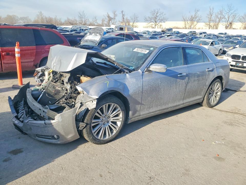 76370875 :رقم المزاد ، 2C3CA5CG8BH523334 vin ، 2011 Chrysler 300 مزاد بيع