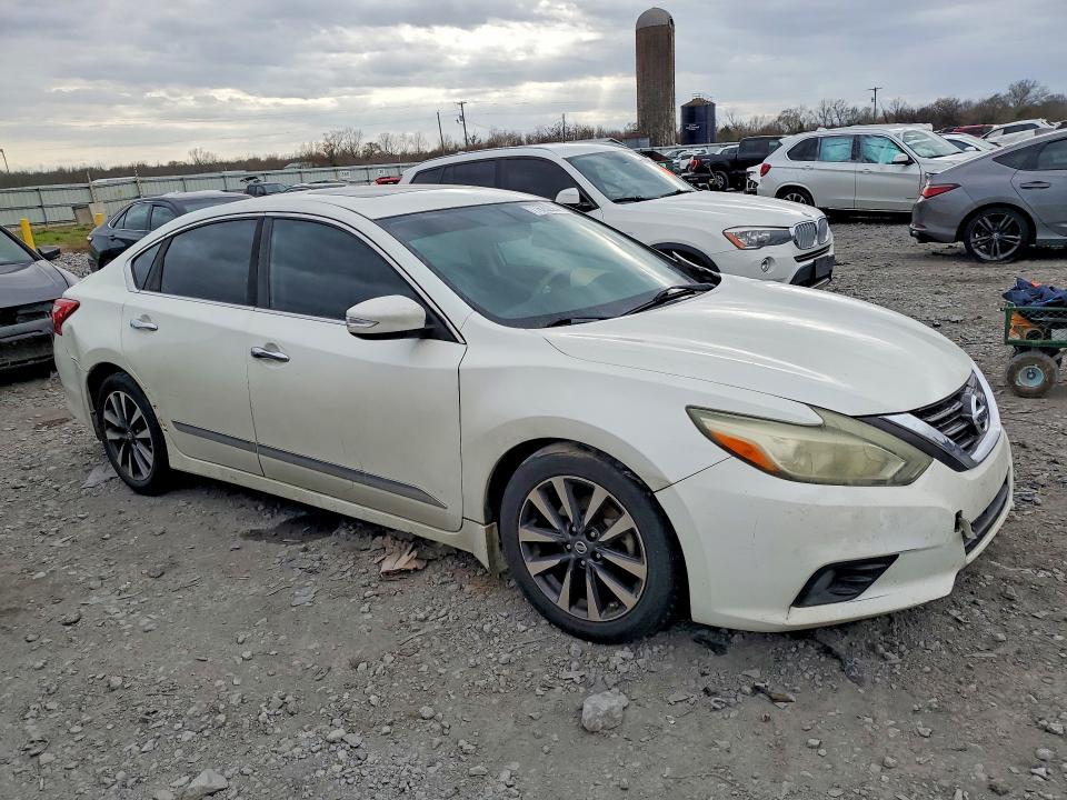 Продажа на аукционе авто 2016 Niss Altima, vin: 1N4AL3AP3GC154211, номер лота: 77625225