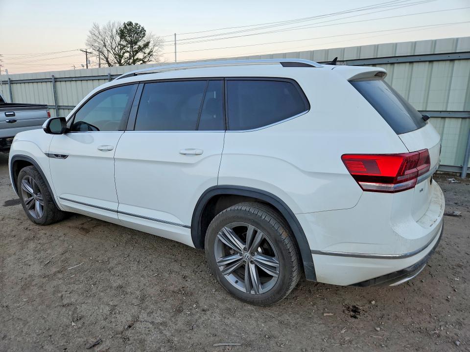 2018 Volkswagen Atlas მანქანა იყიდება აუქციონზე, vin: 1V2FR2CAXJC562972, აუქციონის ნომერი: 77010535