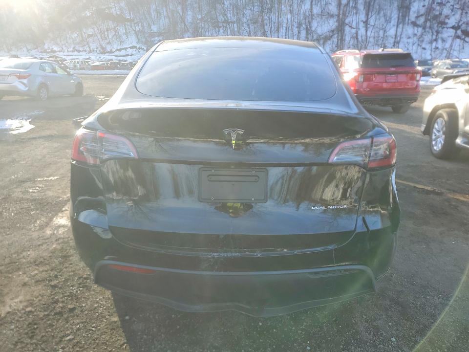 76780585 :رقم المزاد ، 7SAYGDEE8RF984770 vin ، 2024 Tesla Model Y مزاد بيع