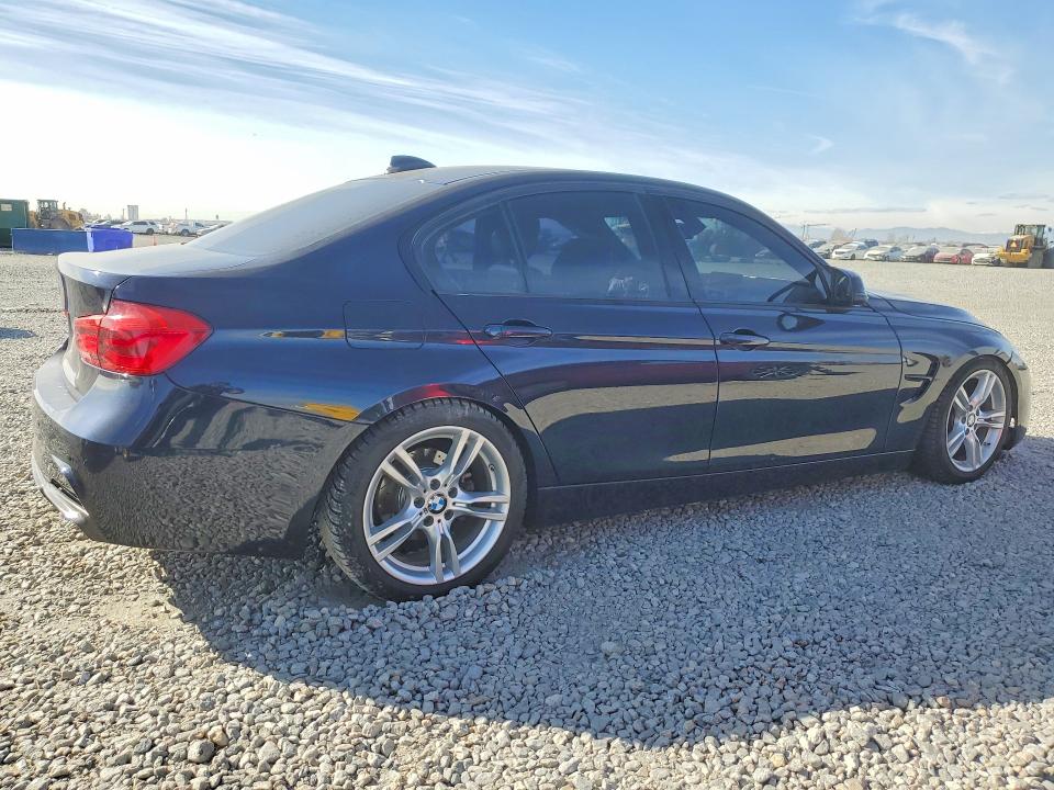 77175355 :رقم المزاد ، WBA8E3C58GK500979 vin ، 2016 Bmw 328 مزاد بيع