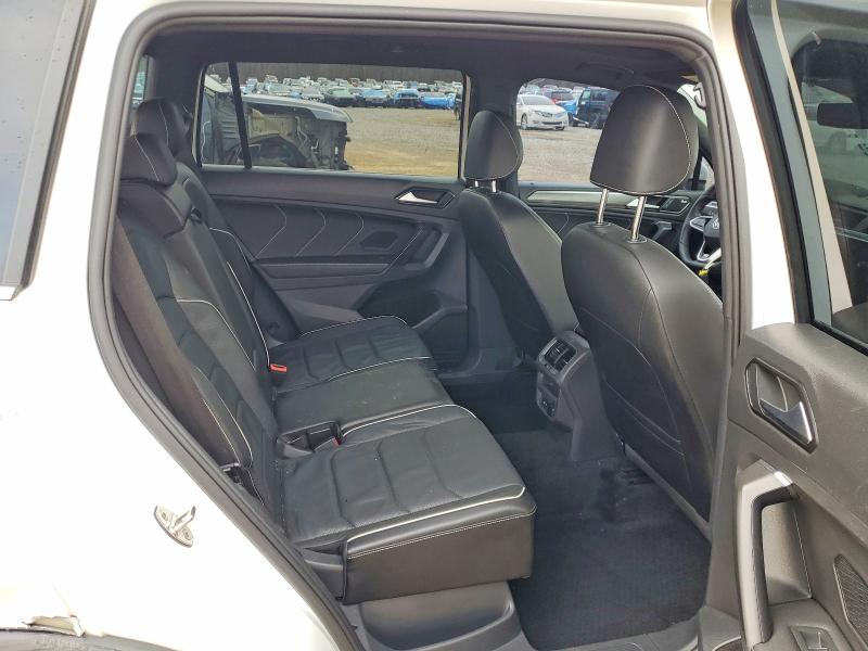 Продажа на аукционе авто 2022 Volkswagen Tiguan, vin: 3VV4B7AX2NM056155, номер лота: 75834015