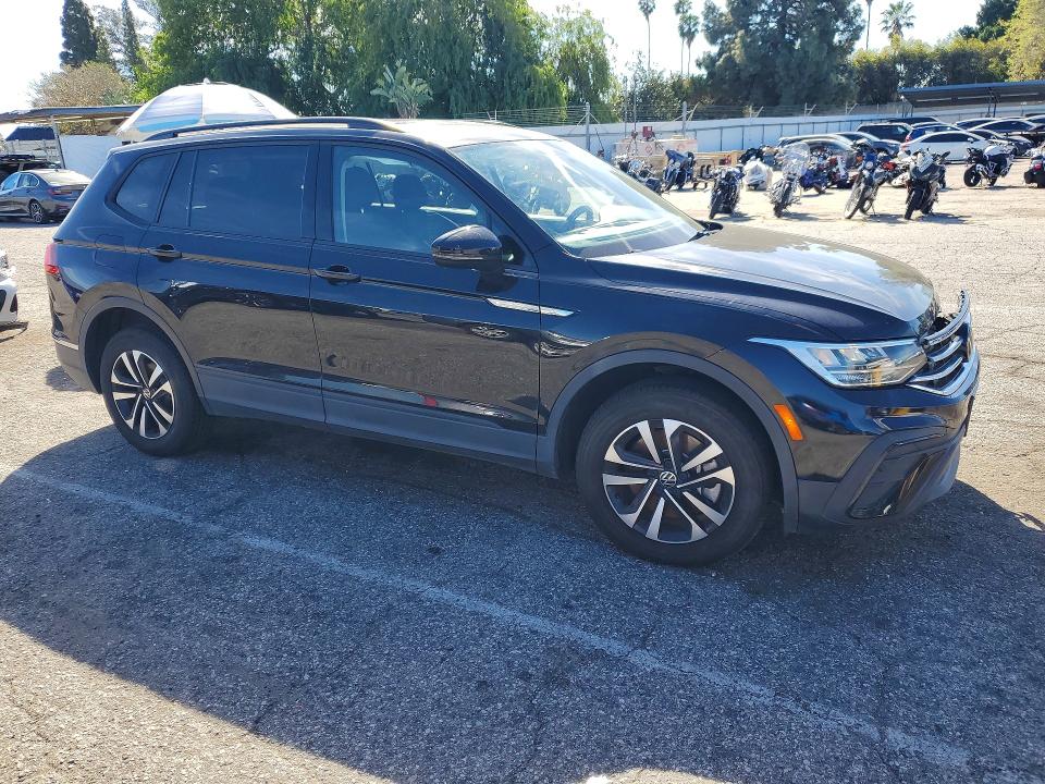 Продаж на аукціоні авто 2022 Volkswagen Tiguan, vin: 3VV1B7AX6NM164135, номер лоту: 76853085