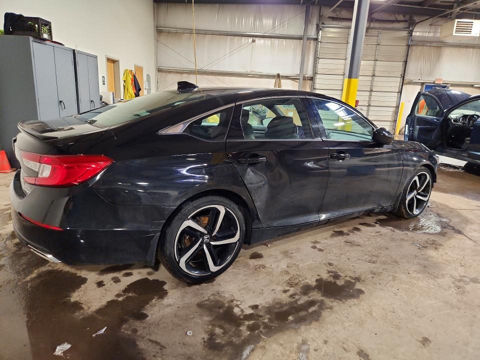79077915 :رقم المزاد ، 1HGCV1F30JA200296 vin ، 2018 Honda Accord مزاد بيع