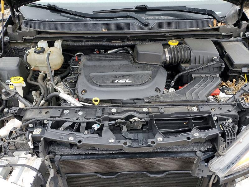77721065 :رقم المزاد ، 2C4RC1GG2JR321682 vin ، 2018 Chrysler Pacifica مزاد بيع