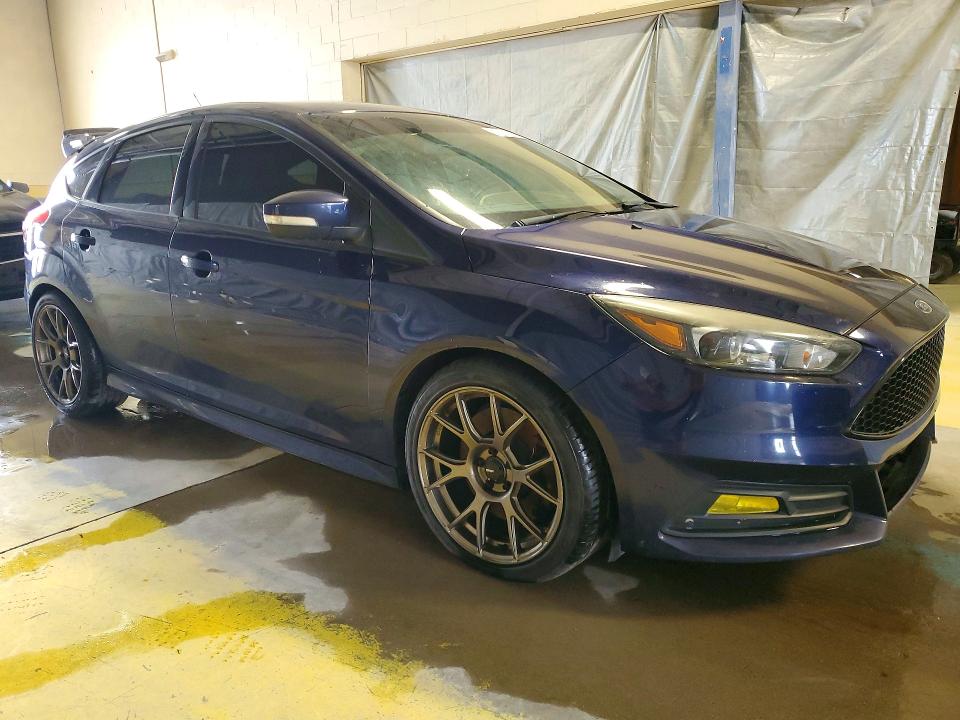 2016 Ford Focus მანქანა იყიდება აუქციონზე, vin: 1FADP3L90GL243931, აუქციონის ნომერი: 78284715