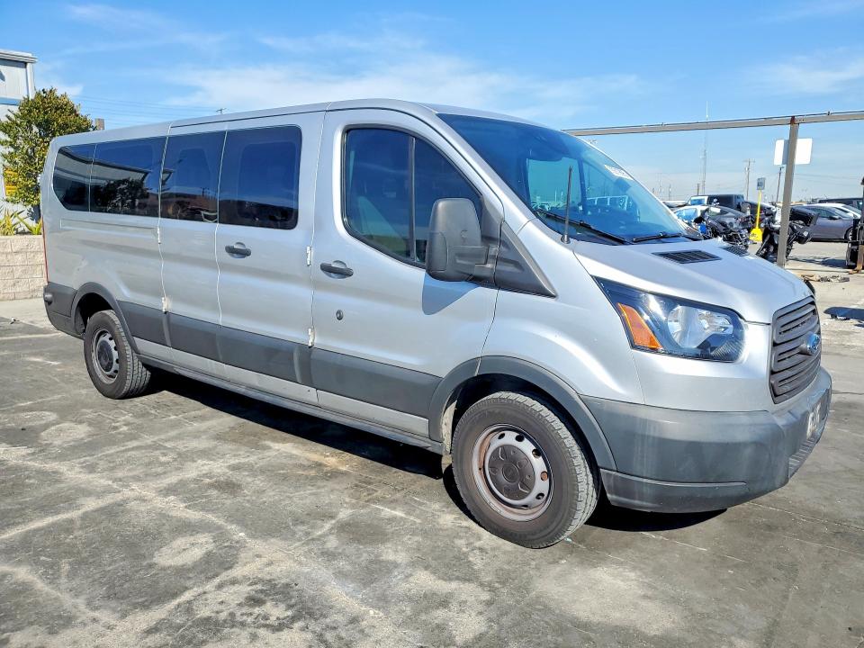 79219895 :رقم المزاد ، 1FBZX2ZG0HKA10286 vin ، 2017 Ford Transit مزاد بيع