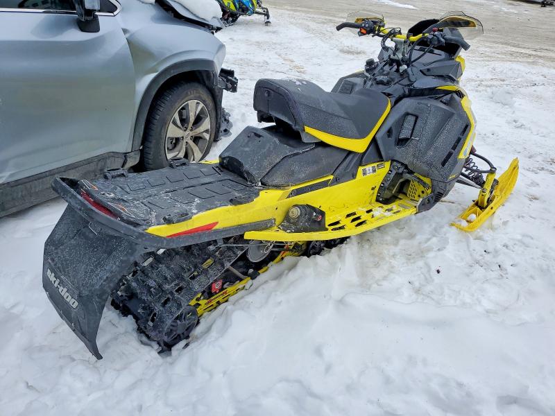 76518095 :رقم المزاد ، 2BPSDBMF2MV000012 vin ، 2021 Ski Renegade مزاد بيع