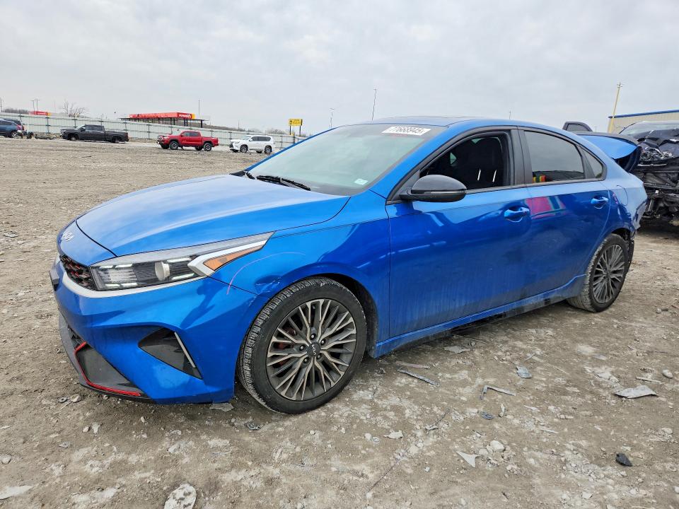 77668945 :رقم المزاد ، 3KPF54AD6PE587052 vin ، 2023 Kia Forte مزاد بيع
