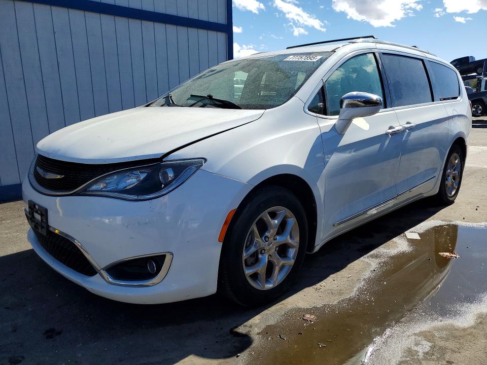 Auction sale of the 2018 Chrysler Pacifica, vin: 2C4RC1GG9JR246012, lot number: 77757895