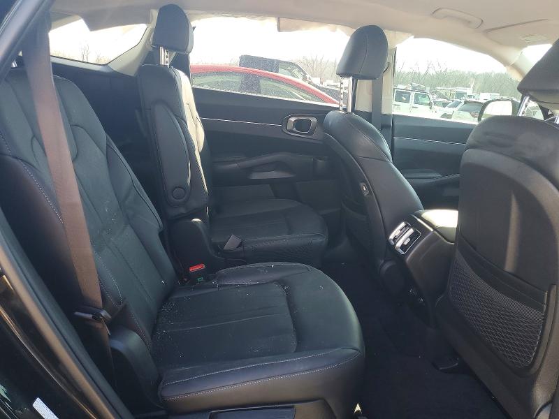 Продажа на аукционе авто 2023 Kia Sorento Hybrid, vin: KNDRHDLG8P5213338, номер лота: 79105915