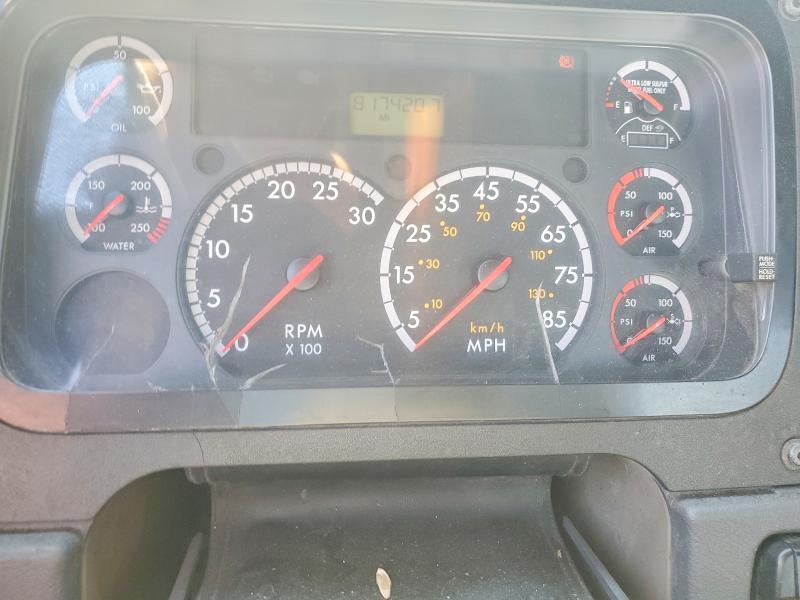 Продажа на аукционе авто 2015 Freightliner Cascadia, vin: 1FUBGEDV8FLGH4743, номер лота: 77423205