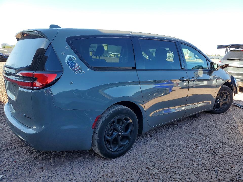 2022 Chrysler Pacifica მანქანა იყიდება აუქციონზე, vin: 2C4RC1L77NR199901, აუქციონის ნომერი: 75771785