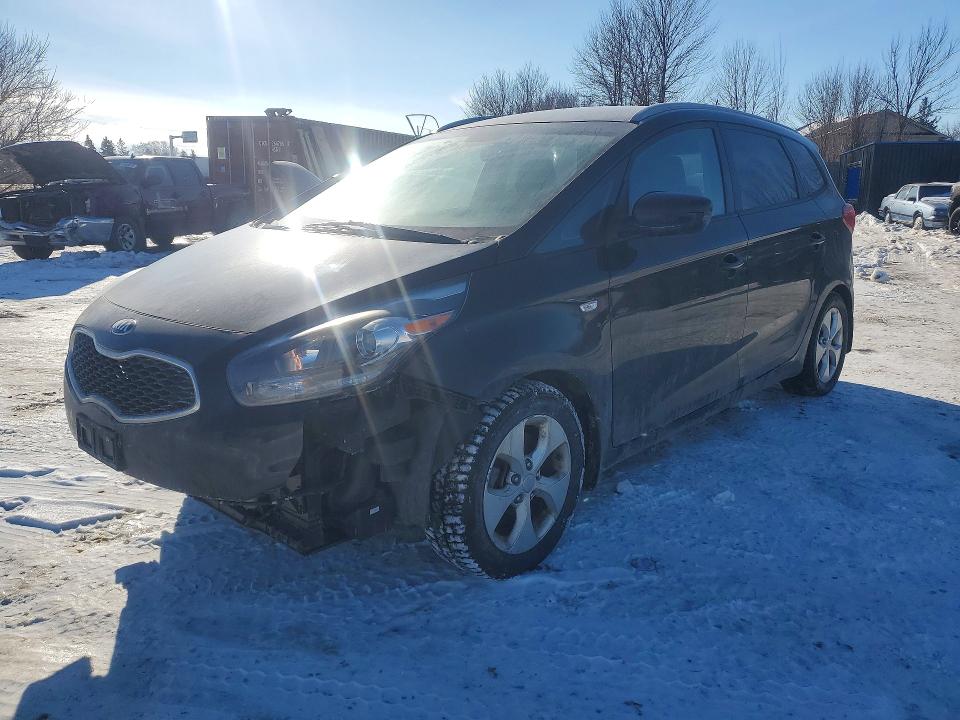 74817145 :رقم المزاد ، KNAHT8A33F7093966 vin ، 2015 Kia Rondo مزاد بيع