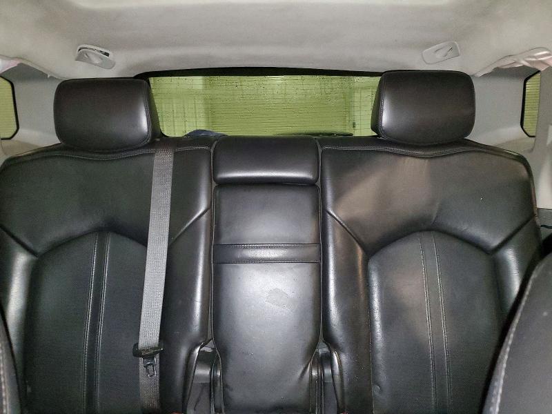 75937945 :رقم المزاد ، 3GYFNDEY2BS562540 vin ، 2011 Cadillac Srx Luxury مزاد بيع