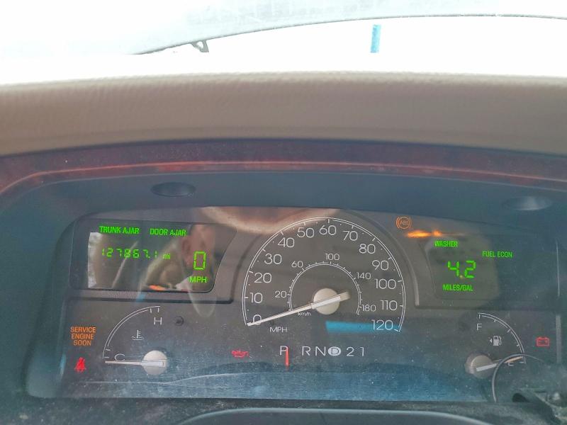 2003 Lincoln Town Car მანქანა იყიდება აუქციონზე, vin: 1LNHM83W13Y630827, აუქციონის ნომერი: 78449875