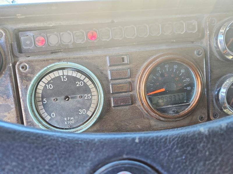 Продаж на аукціоні авто 1996 Freightliner Fld120, vin: 2FUYDXYB2TA676330, номер лоту: 75385705