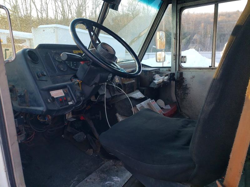 Продаж на аукціоні авто 2000 Frht - Freightliner Chassis, vin: 4UZA4FA40YCG65096, номер лоту: 74627735