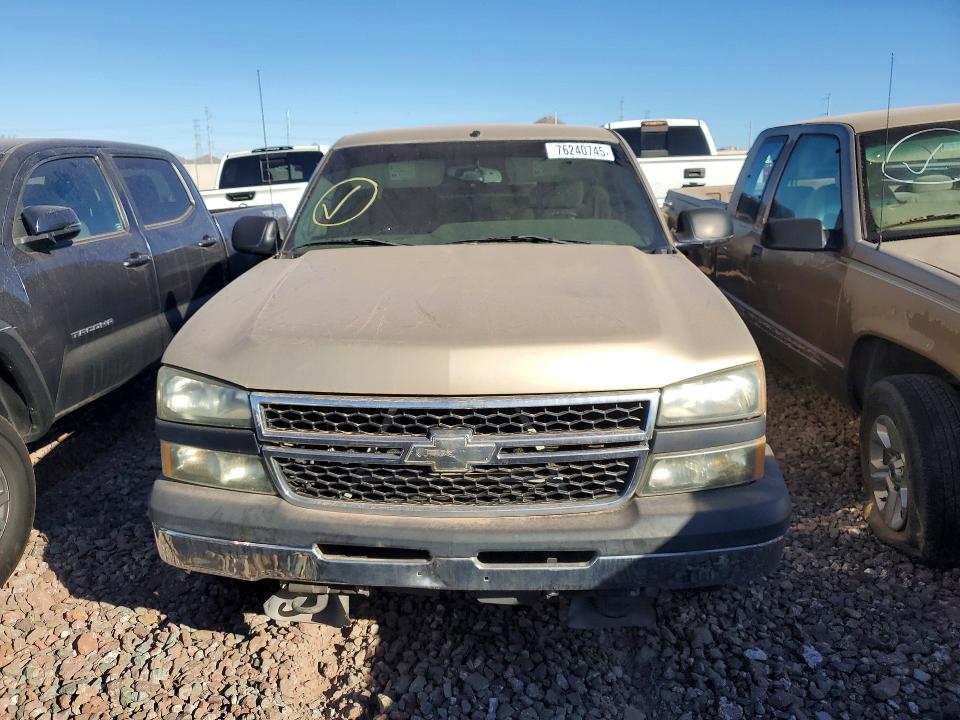 2006 Chevrolet Silverado მანქანა იყიდება აუქციონზე, vin: 1GCEC19X86Z275719, აუქციონის ნომერი: 76240745