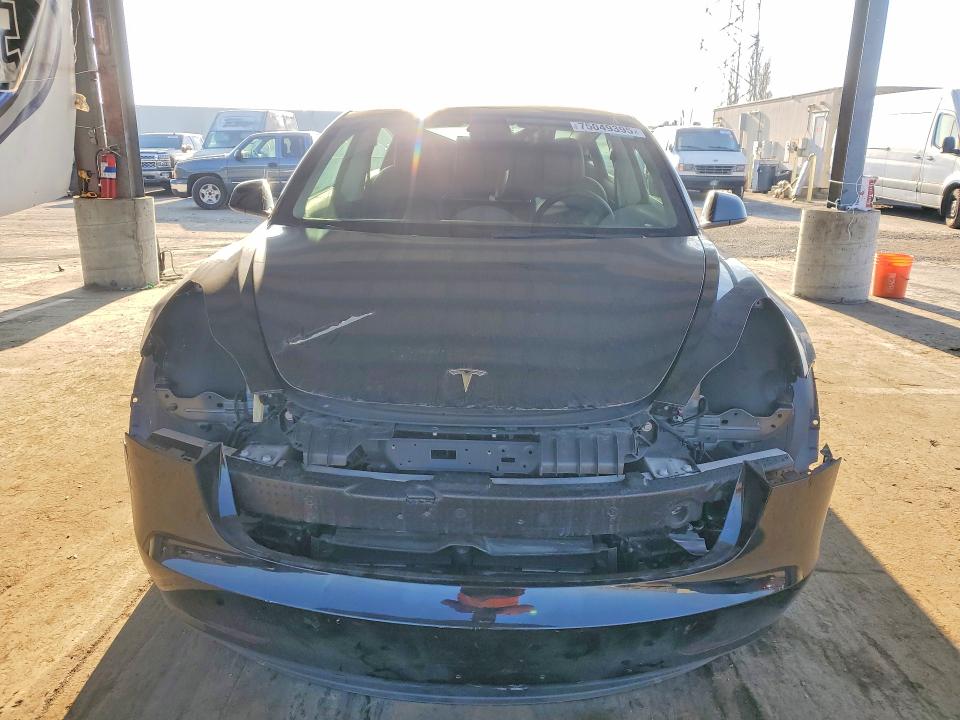Продажа на аукционе авто 2023 Tesla Model 3, vin: 5YJ3E1EA1PF453075, номер лота: 75049395