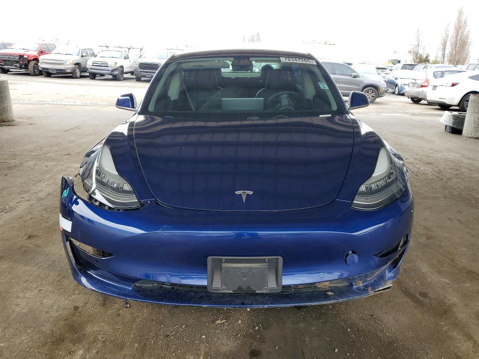 Продажа на аукционе авто 2018 Tesla Model 3, vin: 5YJ3E1EB5JF115985, номер лота: 78347265