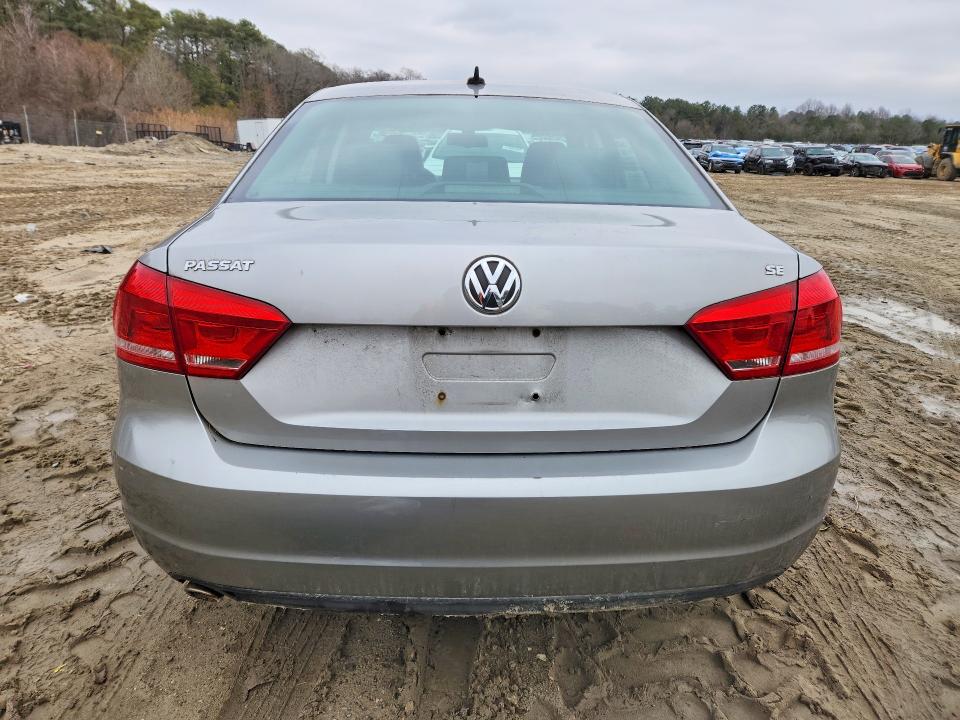 2013 Volkswagen Passat მანქანა იყიდება აუქციონზე, vin: 1VWBP7A38DC018415, აუქციონის ნომერი: 76747195