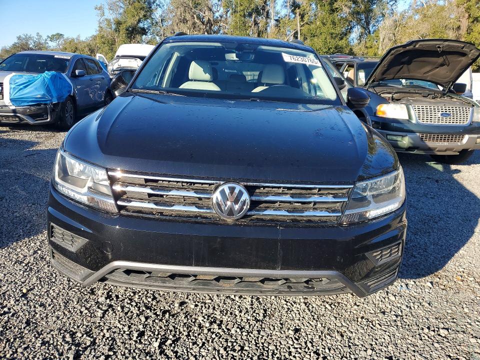 2021 Volkswagen Tiguan მანქანა იყიდება აუქციონზე, vin: 3VV3B7AX7MM076542, აუქციონის ნომერი: 76230765