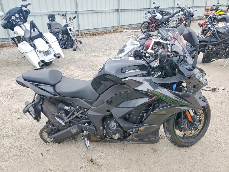 78980735 :رقم المزاد ، JKAZXBH16SA001348 vin ، 2025 Kawasaki Zx1100 مزاد بيع