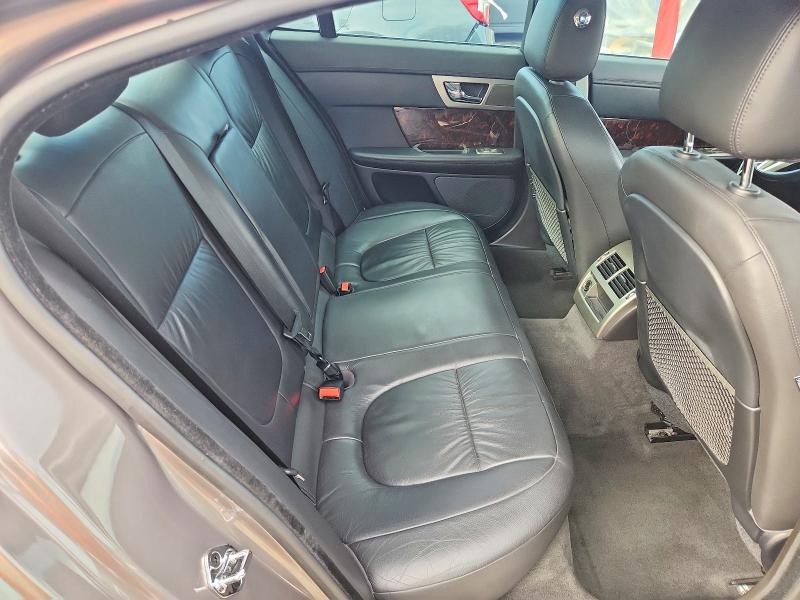 78504215 :رقم المزاد ، SAJWA0FB0BLS02825 vin ، 2011 Jaguar Xf مزاد بيع