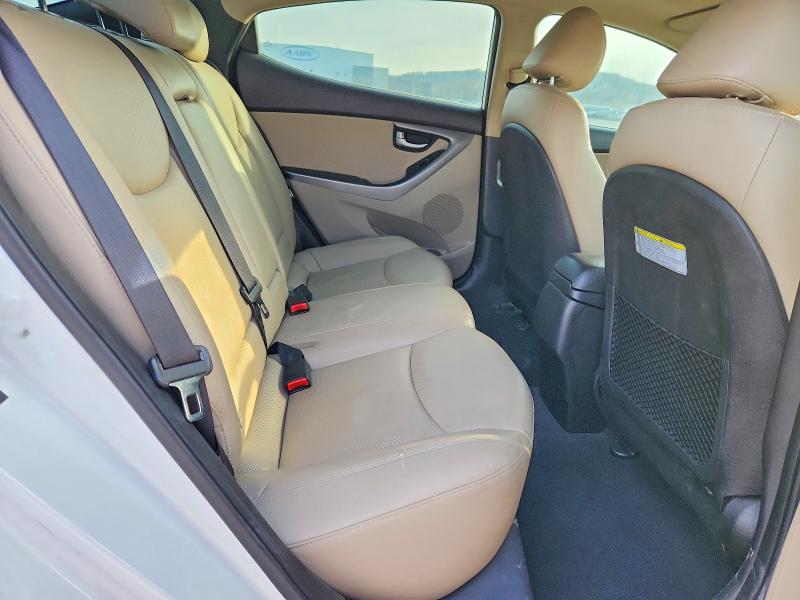 2014 Hyundai Elantra მანქანა იყიდება აუქციონზე, vin: 5NPDH4AE4EH489623, აუქციონის ნომერი: 77672085