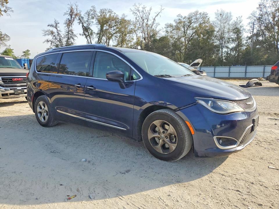 Продажа на аукционе авто 2017 Chrysler Pacifica, vin: 2C4RC1EG0HR564839, номер лота: 78335815