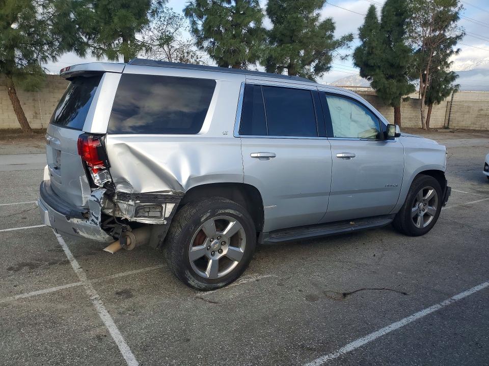 2018 Chevrolet Tahoe მანქანა იყიდება აუქციონზე, vin: 1GNSCBKC1JR139013, აუქციონის ნომერი: 77689915
